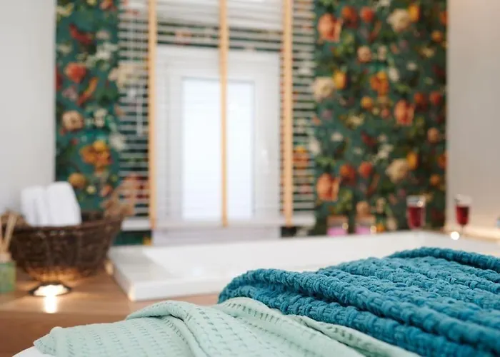 Kaizen Chania - New Just 350m Away With Private Jacuzzi And Free Parking! * Chania (Crete)